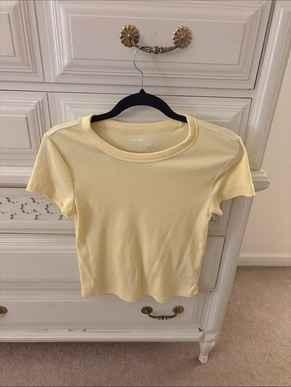 Old Navy Pale Yellow Ribbed Short Sleeve Tee